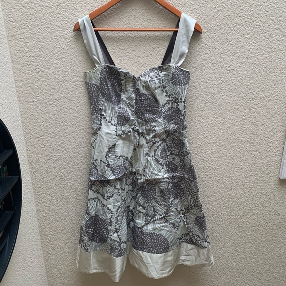 Odille Dresses & Skirts - Anthropologie Odille Gypsophila Dress Gray Floral